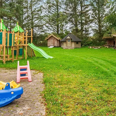 Dom wakacyjny 4 Star In Henne