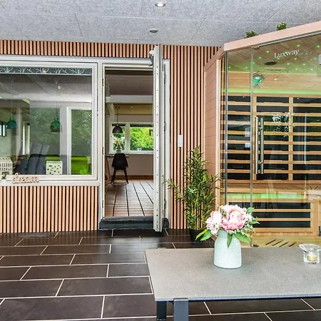 4 Star In Henne Dom wakacyjny Henne Strand