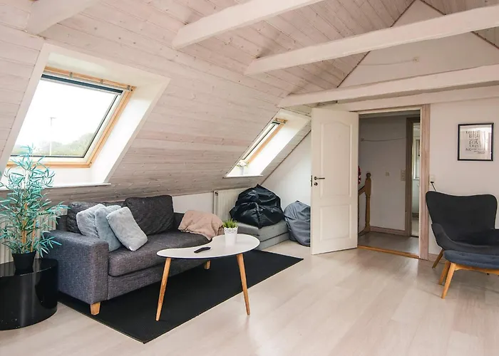 4 Star In Henne Holiday home Henne Strand