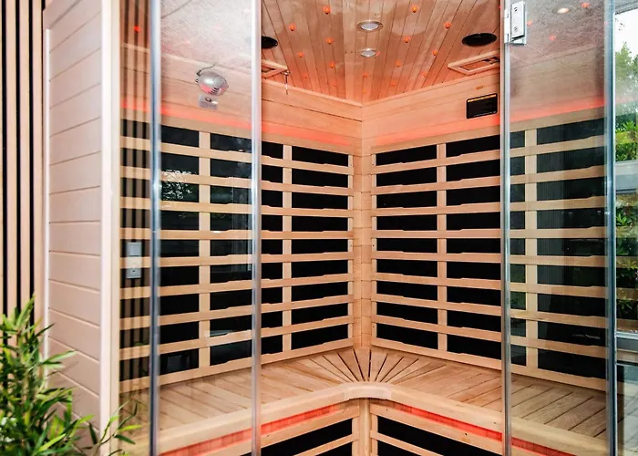 4 Star In Henne Holiday home